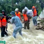 Mưa lũ tiếp tục gây sạt lở, cô lập ở khu vực miền núi thành phố Huế