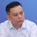 Cựu cục phó an toàn thực phẩm và 13 người bị khởi tố