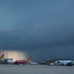Tám sân bay chịu ảnh hưởng trực tiếp của bão số 13