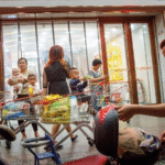 Trung Quốc đánh thuế bao cao su nhằm đảo ngược tỷ lệ sinh