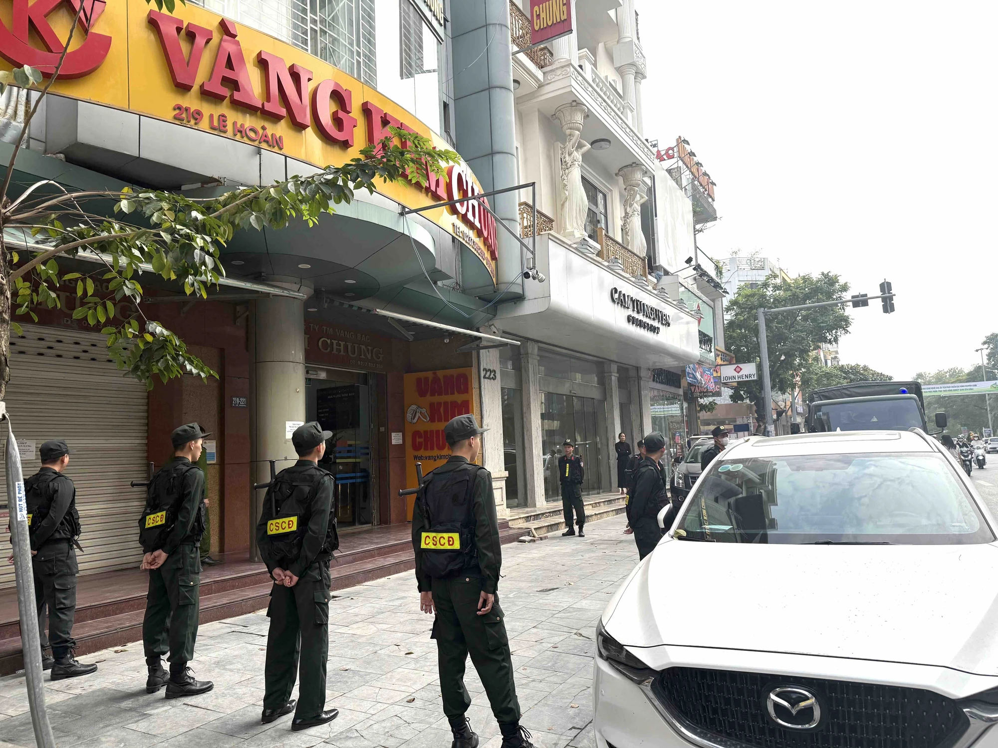 Vụ bắt vợ chồng chủ tiệm vàng Kim Chung: Doanh thu 5 năm tới 5.000 tỷ đồng nhưng chỉ nộp thuế 10 triệu/tháng đồng